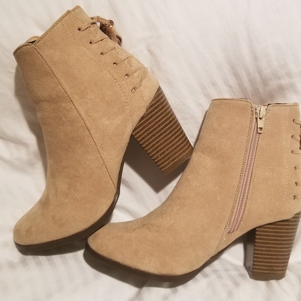 Tan Faux Suede Booties size 7 Rue 21 ect! Brand